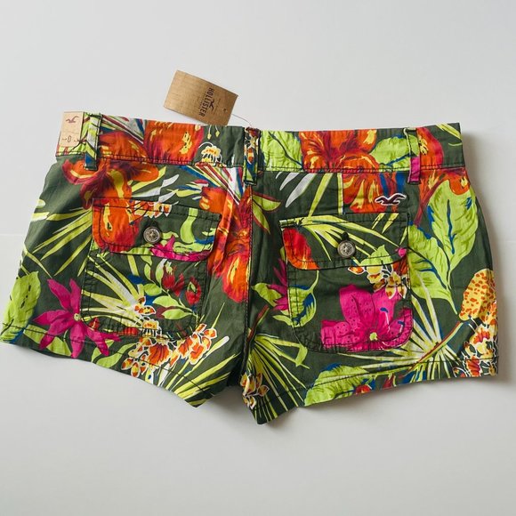 Hollister Stretch Shorts - Picture 2 of 5